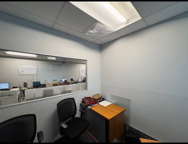 401M² OFFICE TO LET IN FORESHORE
